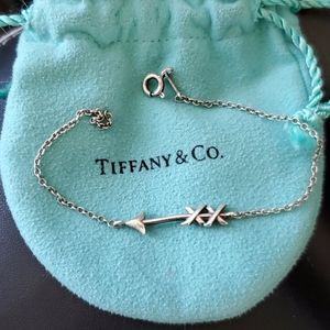 Tiffany's arrow bracelet
